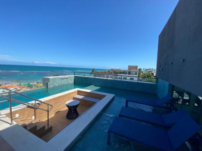 Flat à Beira Mar Com Varanda e Piscinas Naturais